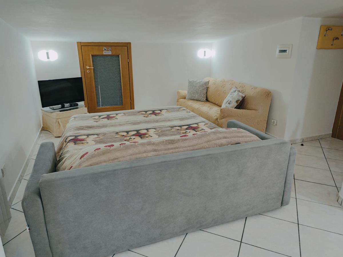 House Da Mary Apartment Caserta Ngoại thất bức ảnh