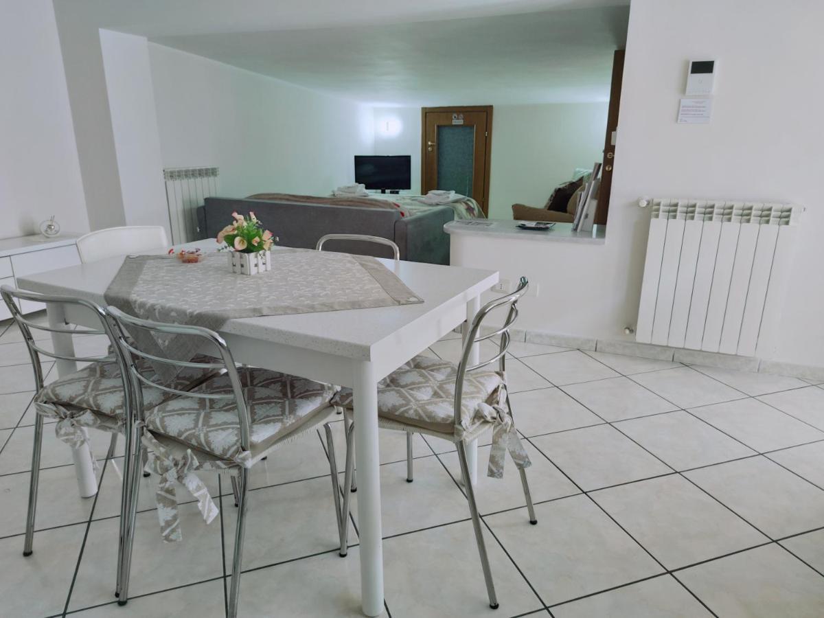 House Da Mary Apartment Caserta Ngoại thất bức ảnh